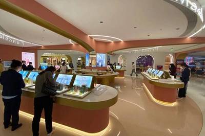 奉賢美谷美購(gòu)廣場(chǎng)開(kāi)業(yè) 打造高端化妝品集散新地標(biāo)