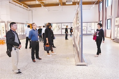 多圖|走進(jìn)開(kāi)平“網(wǎng)紅地”長(zhǎng)沙文體活動(dòng)中心 展覽服務(wù)新體驗(yàn)